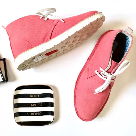 Clarks Shoes - Clarks Originals Desert Aerial Boot Coral Canvas